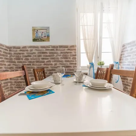 Z 2 Sypialniami Starowka Old Town Piwna Apartman