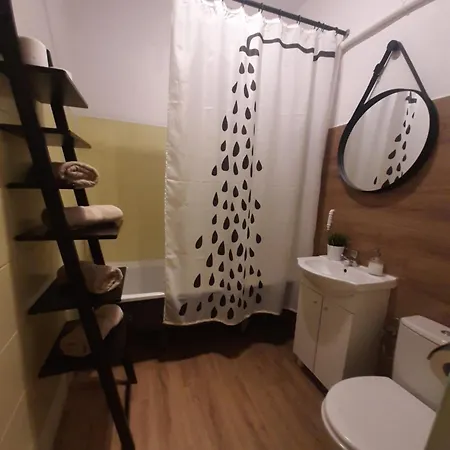 Z 2 Sypialniami Starowka Old Town Piwna شقة